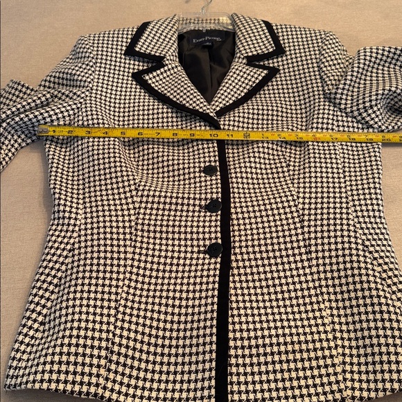 Evan Picone Black and White Checkered Blazer - Picture 14 of 14